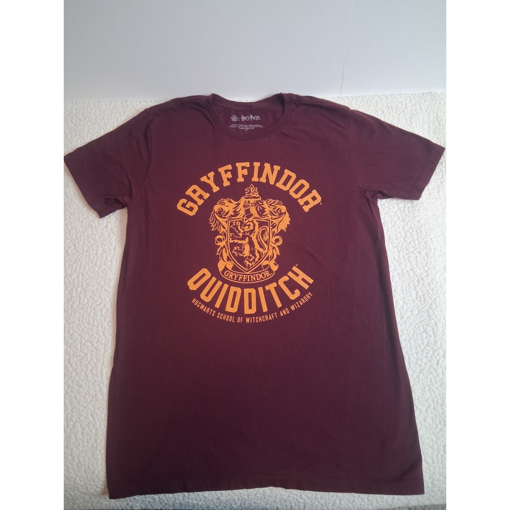 Harry Potter Gryffindor Quidditch T-Shirt Mens Large Maroon Graphic Tee Cotton